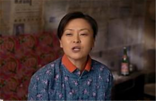 平凡的世界:两个有同样命运的女人,却经历了不一样的人生