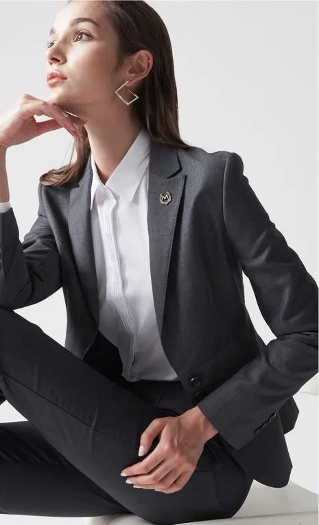 西服-职场女性西服参考范本