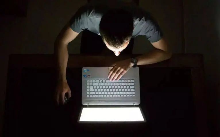 肝若变硬，身体会出现5个迹象，若一个也不占，恭喜，肝还不错