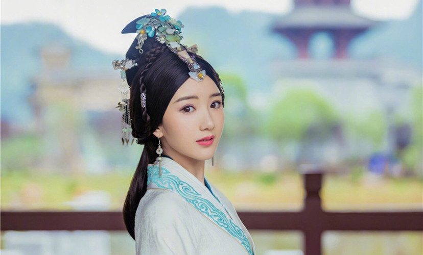 漂亮气质女明星毛晓彤古装剧照图片