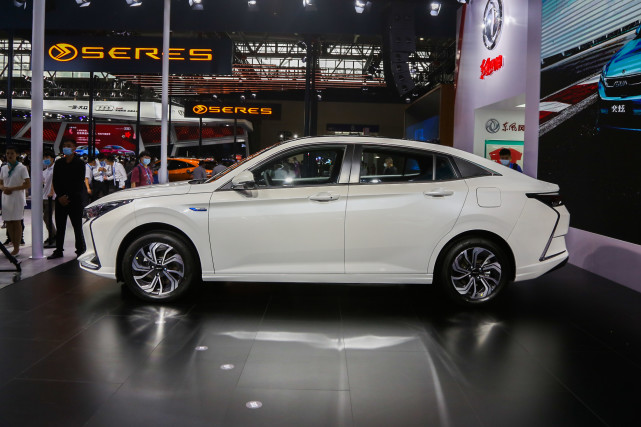 东风风神奕炫ev500上市 补贴后售14.98-15.98万