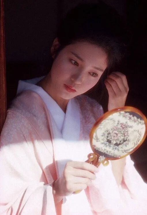 昭和时代15位日本绝美女星,旧照片真的惊为天人…_腾讯新闻