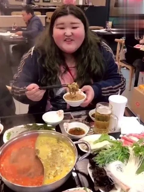 当有人请你吃饭时,要记住"3不要",否则人缘只会越来越