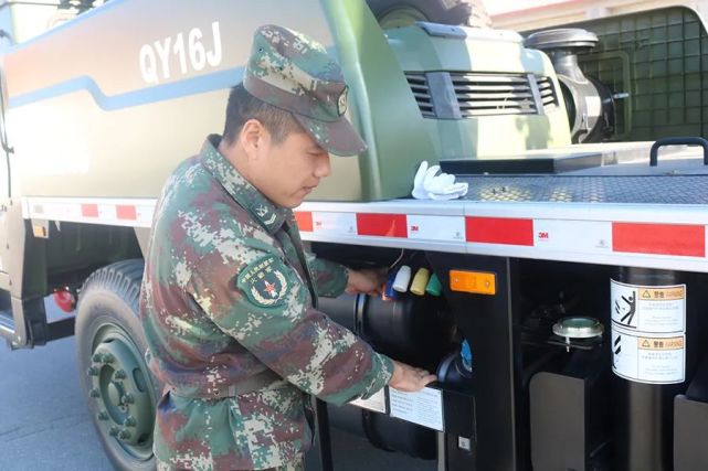 跟火箭军汽车兵仗剑走天涯