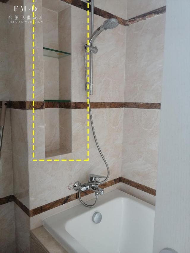 卫生间来说,我们最常见的就是在淋浴区或者泡澡区的墙上掏洞做壁龛,像