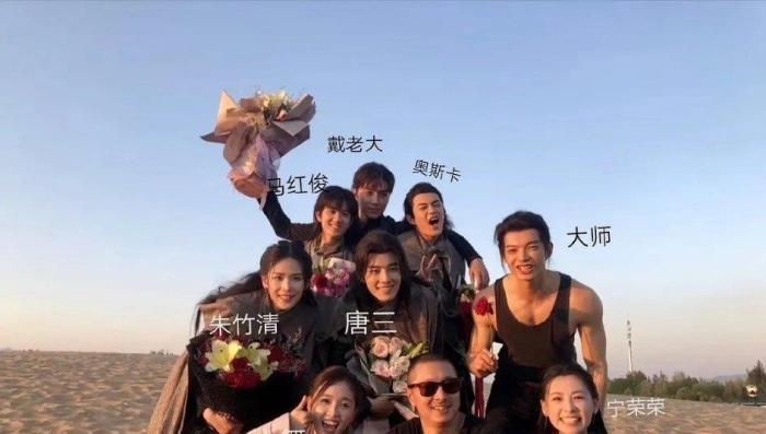 肖战版《斗罗大陆》路透,看了这些槽点,网友:一股烂片的气息迎面而来