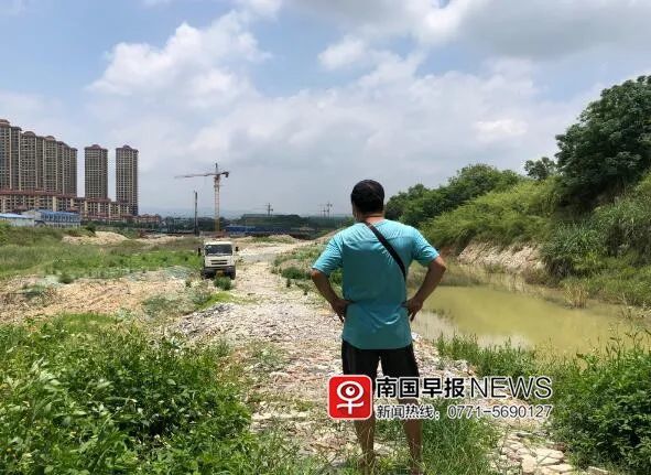 广西一楼盘不到4000元/㎡？交房期已过半年，现场却积水成塘