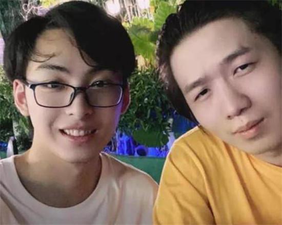 吕德华挑战fly!投票界面4个吕布太真实,网友:只有蔡文姬能救他