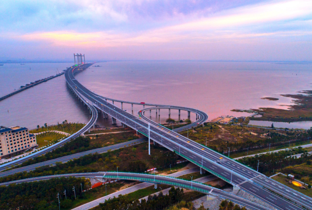 崇武gdp_中国gdp增长图(2)