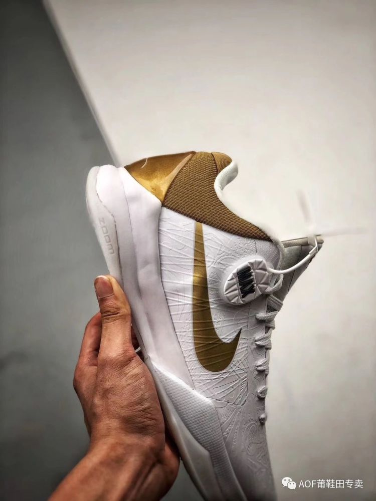 nike kobe zk5 元年白金大舞台开箱测评!