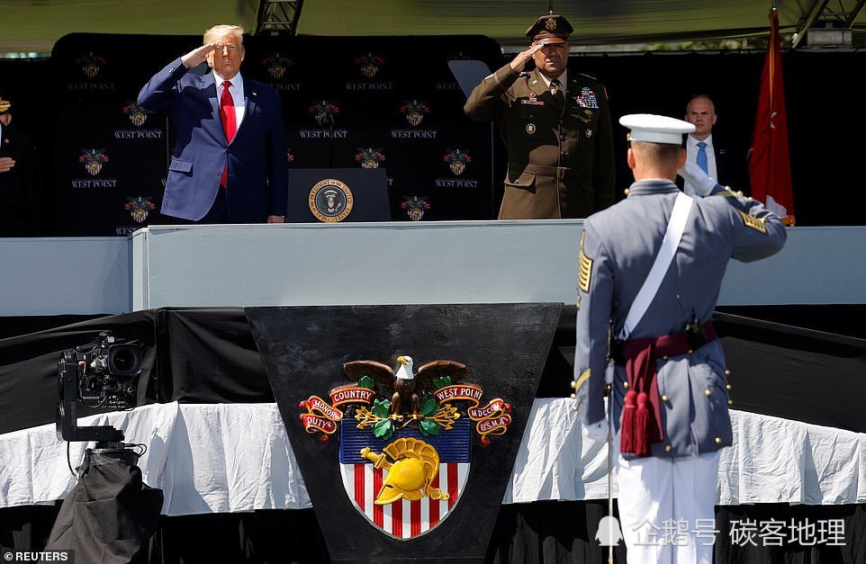 特朗普西点军校演讲：美不是“世界警察”但