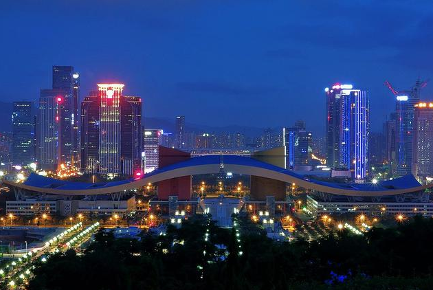 深圳本地人口有多少_深圳人口分布图