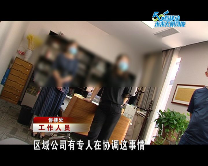 闹心！济南一小区入户门一开就“打架”，业主称“都改过两次了……”