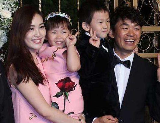 离婚4年,儿子归王宝强,女儿归马蓉,看到孩子现状令人唏嘘