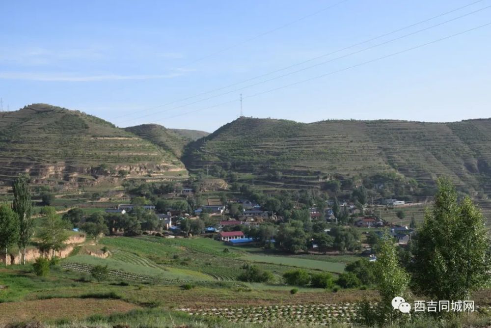 马建乡位于西吉县西部,距县城32公里,属黄土丘陵干旱区,总面积177.