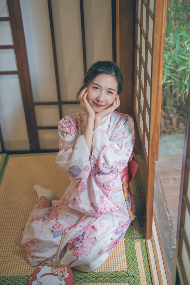 最美中国女人喜欢穿和服