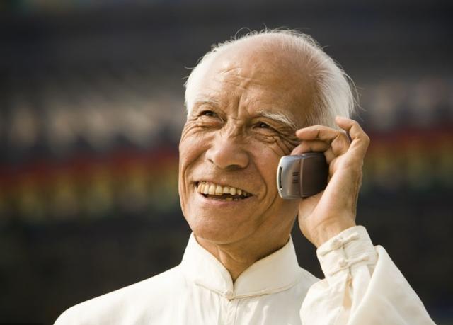 加速“大脑衰老”的行为，饮酒抽烟不算啥，“它”才是第一名
