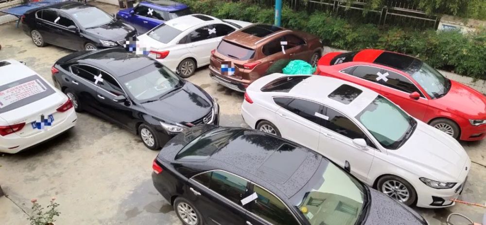 赫章公安重拳出击接连捣毁赌博窝点,扣押车辆20多辆
