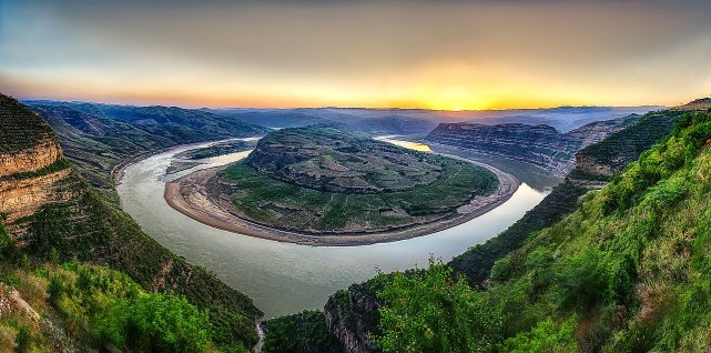 丘陵区三大类组成;陕南主要秦岭山区,大巴山山区,汉江谷地三大类组成