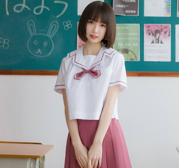 心理学:4件校服,你最喜欢穿哪件?测你今年有没有躲不过的劫难!