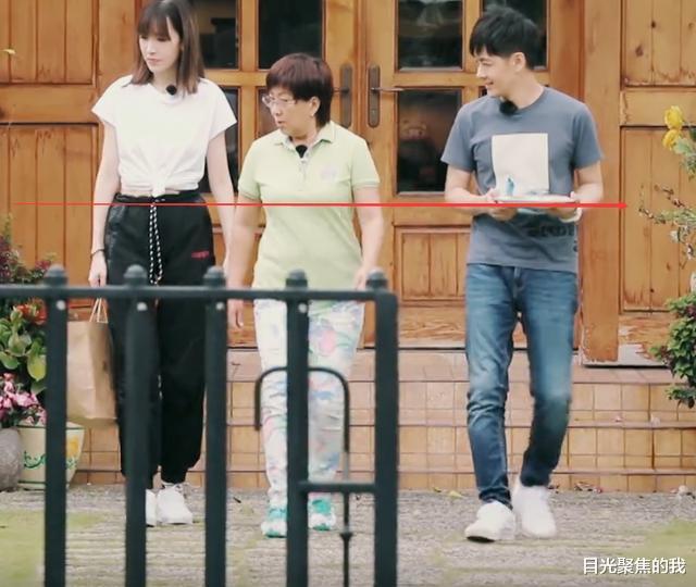185和162在一起身高图,162和185身高差情侣图 虽然和林志颖两人的身高都是一米七二,但是要人穿着平底鞋走在一起