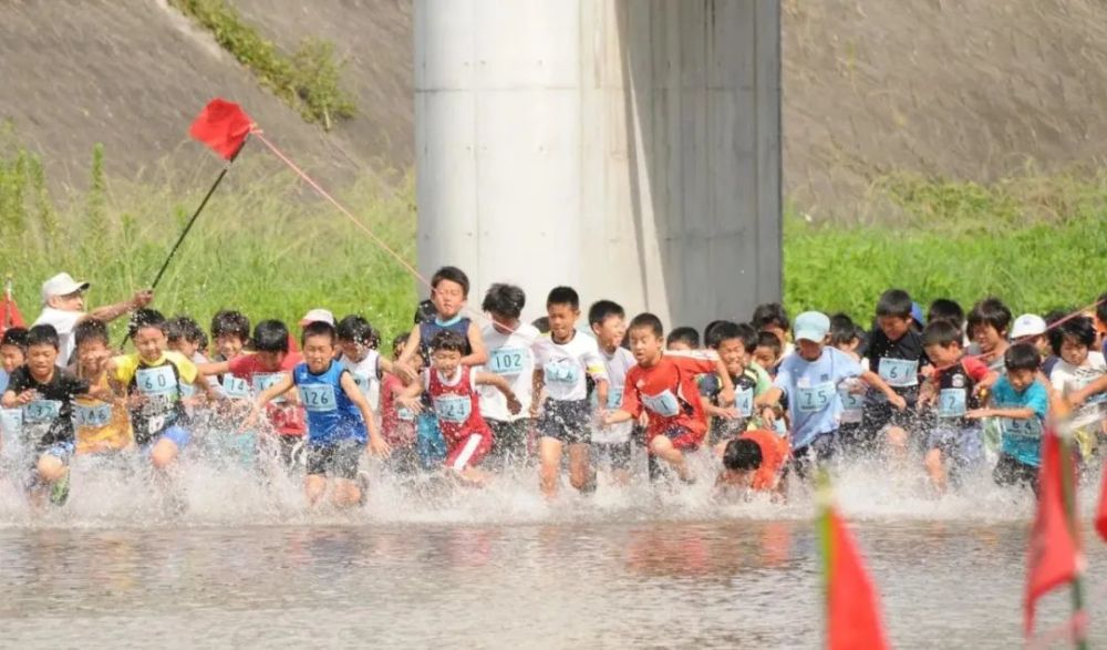 乘风破浪的水上马拉松，你跑过吗？