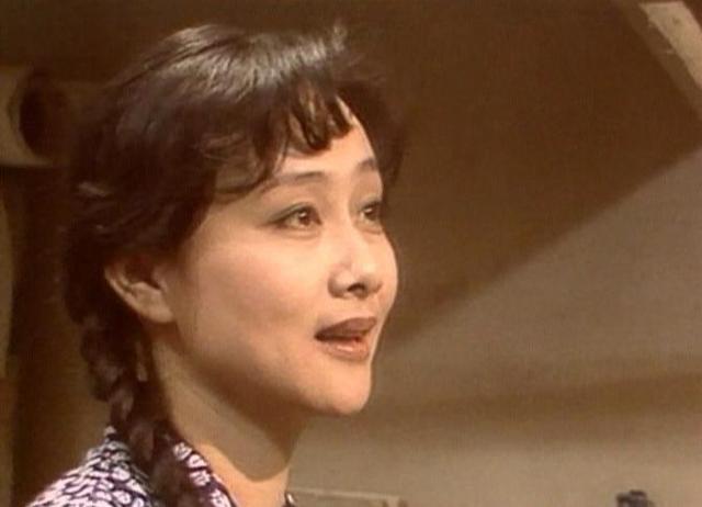 70岁黄梅莹:31岁与金鑫因戏生情,结婚36年恩爱如初,儿子是导演
