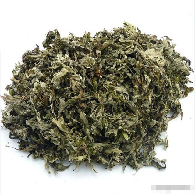 三年老艾是指连续生长三年的艾草还是三年前收割的艾草？看完这个你就知道了