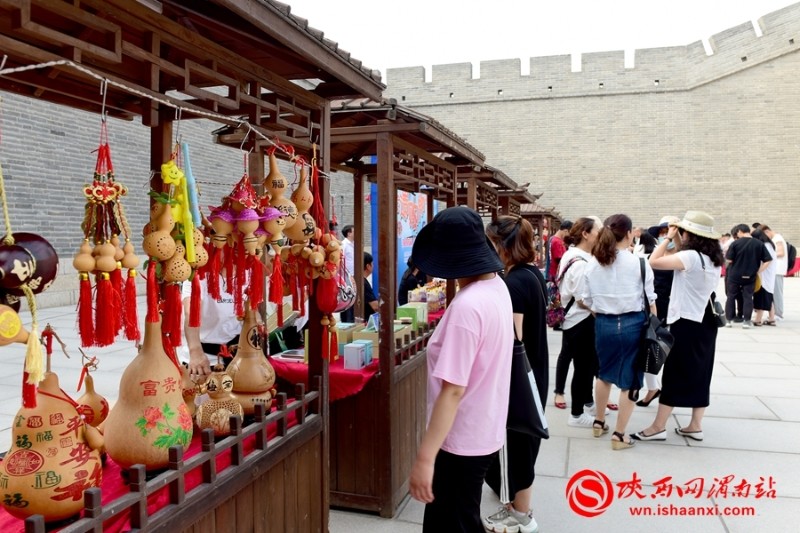 韩城非遗购物节带动古城文化集市消费热