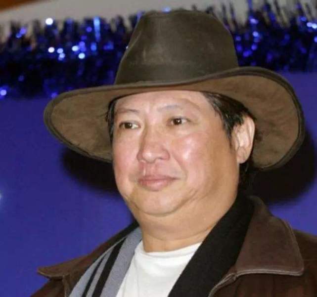 洪金宝暴瘦后再现身,面颊凹陷憔悴不堪,精神状态已不
