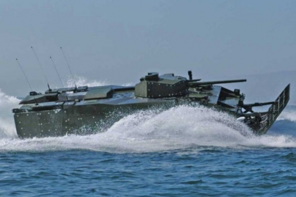 比中国出口型坦克贵，性能比中国两栖战车差一截，美军为啥买它？