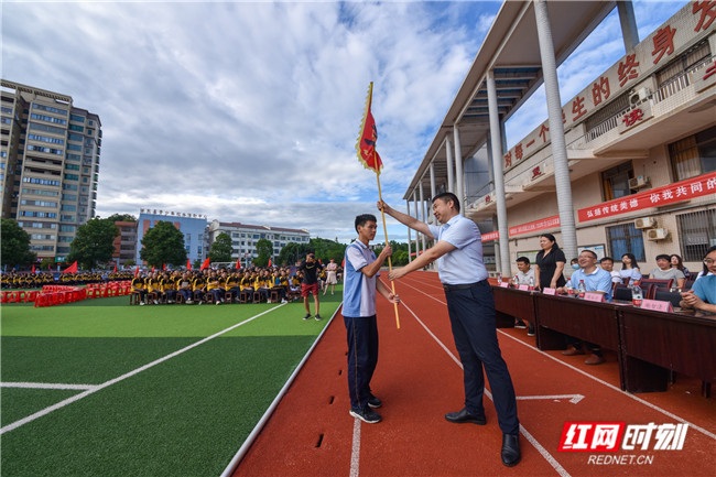 只争朝夕,不负韶华——衡东县楚天中学吹响中考出征号角