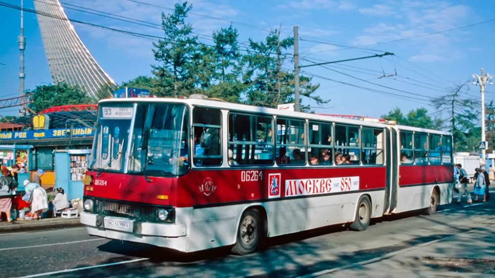 珍贵影像 看真车迷在1997年拍摄的莫斯科公交车