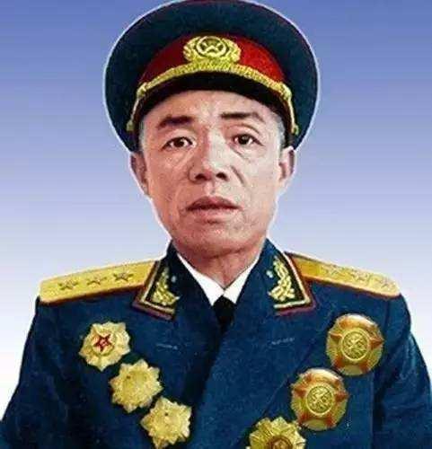 第39军:军长刘震,政委吴法宪,下辖一一五,一一六,一一七,一五二师.