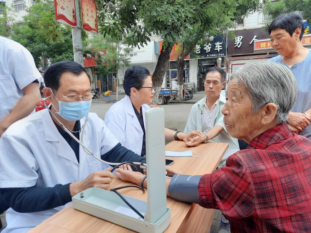 河南商丘：非遗“司氏正骨”义诊现场吸睛