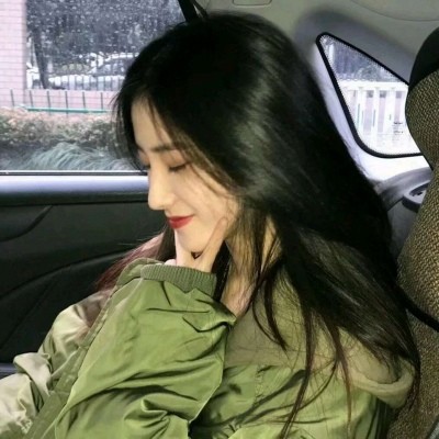 女生脸上有“3标志”，是天生“长发女神”，若全中异性缘不断