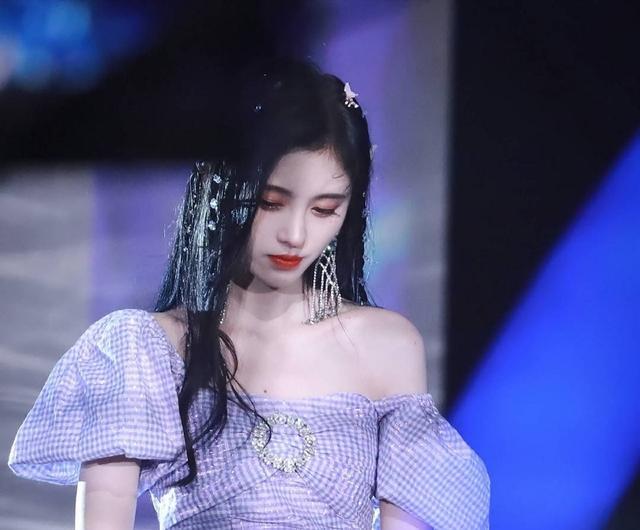 张翰和鞠婧祎合唱,两段恋情被非议的贵公子,不争辩是