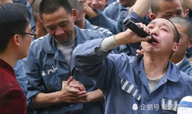 尤其是被判了重刑的人,他们犯下的罪行也更加严重,所以要让这些人不断