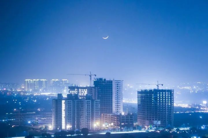 楼市开启打折潮，如果房价真跌了50％，最先撑不住的会是谁？