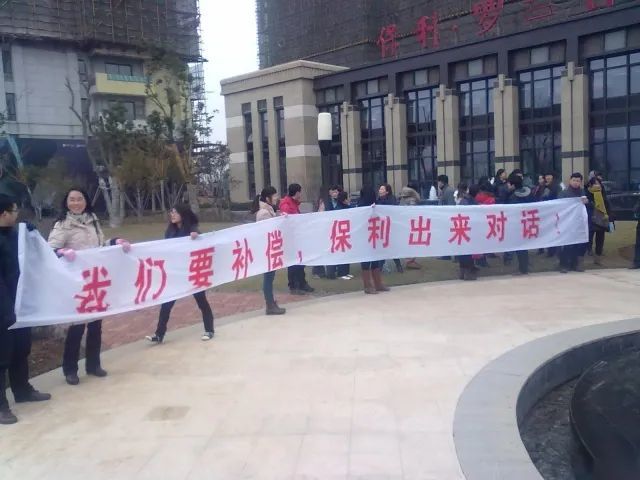 楼市开启打折潮，如果房价真跌了50％，最先撑不住的会是谁？