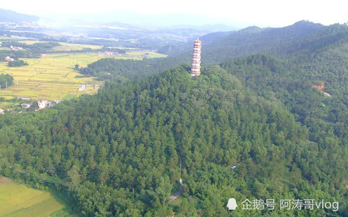 龙门镇人口_龙里龙门镇景区图片(3)