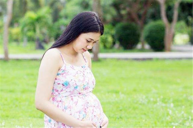 胎儿足月，散步时感觉肚子发紧下坠，是要生了吗？分两种情况