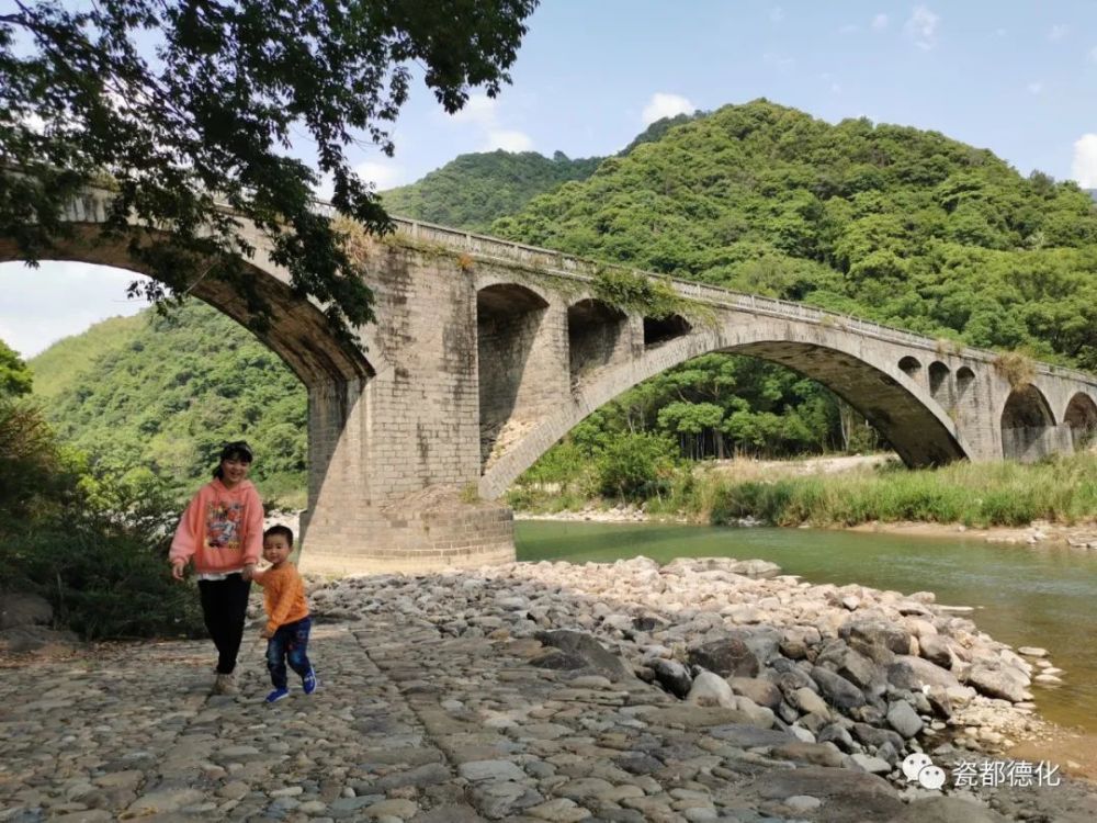 石柱县有多少人口_北流隆盛镇有多少人口