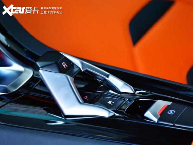 来和蛮牛共舞吧 兰博基尼赛道驾驶体验