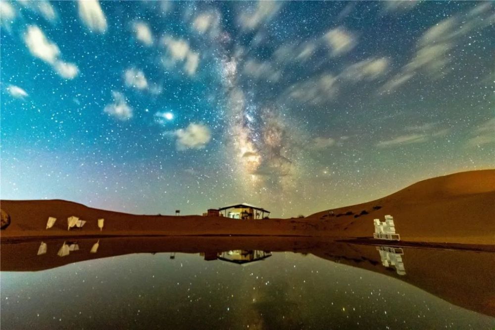 星星的故乡:看宁夏沙坡头沙漠星星酒店璀璨星空