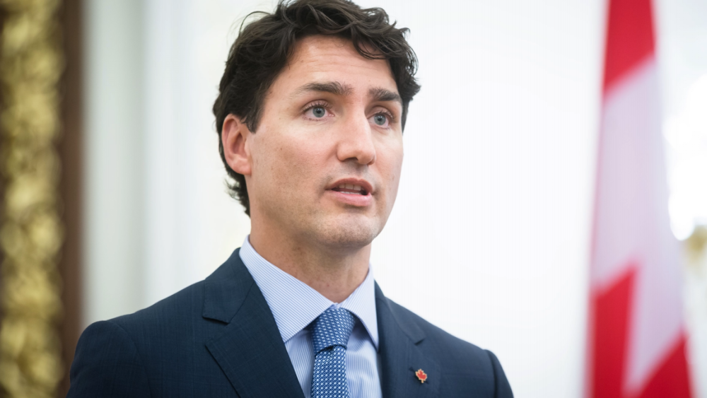 加拿大人是全球最发达7国之一，靠什么赚钱？