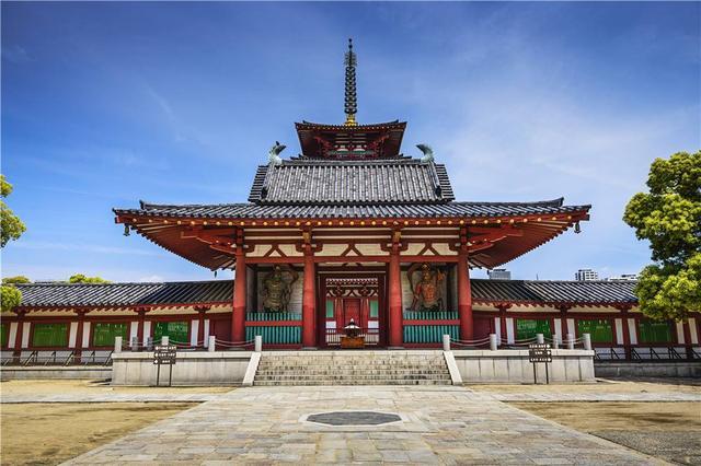 日本最早的佛教寺院,仿造中国建筑模式,吸引众多国内游客