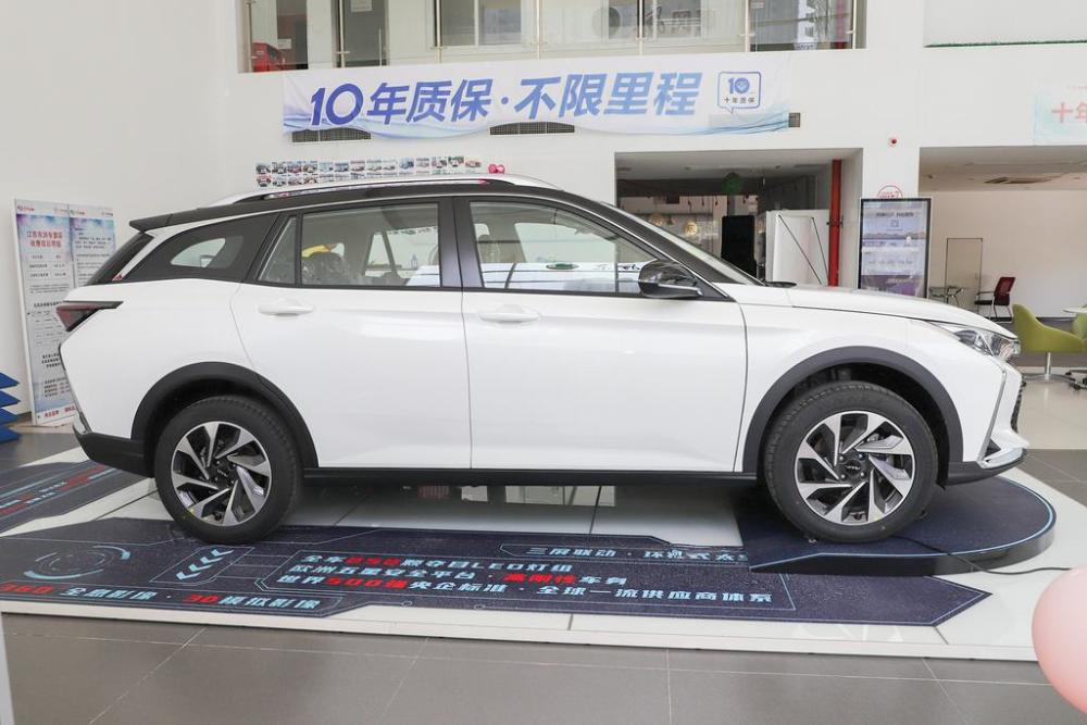 东风风神再出新车,奕炫gs,年轻人是否会为你买单?
