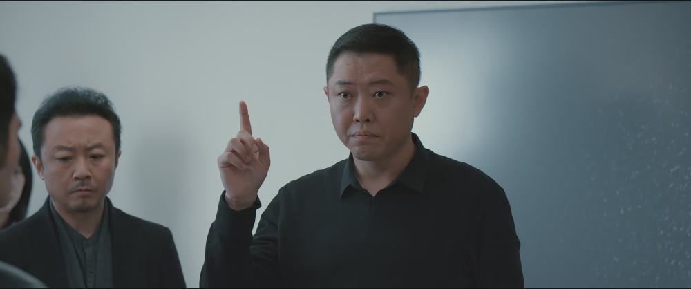 翟小兴饰演的董虎