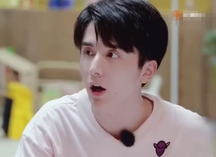 谭松韵问妻子哭了如何哄,听完吴奇隆说的话,张新成神情成亮点